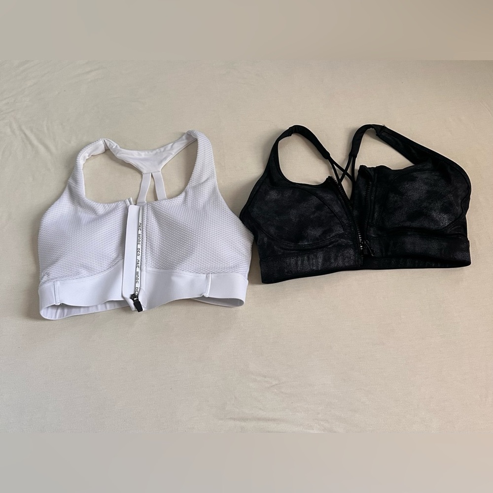 Women’s bundle of White Zip-Front Sports Bra and Black/Grey